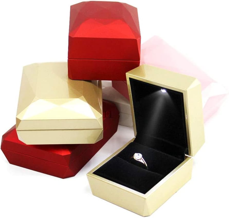 Совршена Кутија За Прстен, Лесна За Вклопување Во Вашиот Џеб Или Чанта Ромбна Површина Кутија За Подароци За Накит Предводена